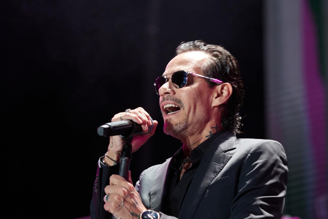 Marc Anthony — "Vegas… My Way!" — 10:00 p. m. — Fontainebleau, Las Vegas, NV